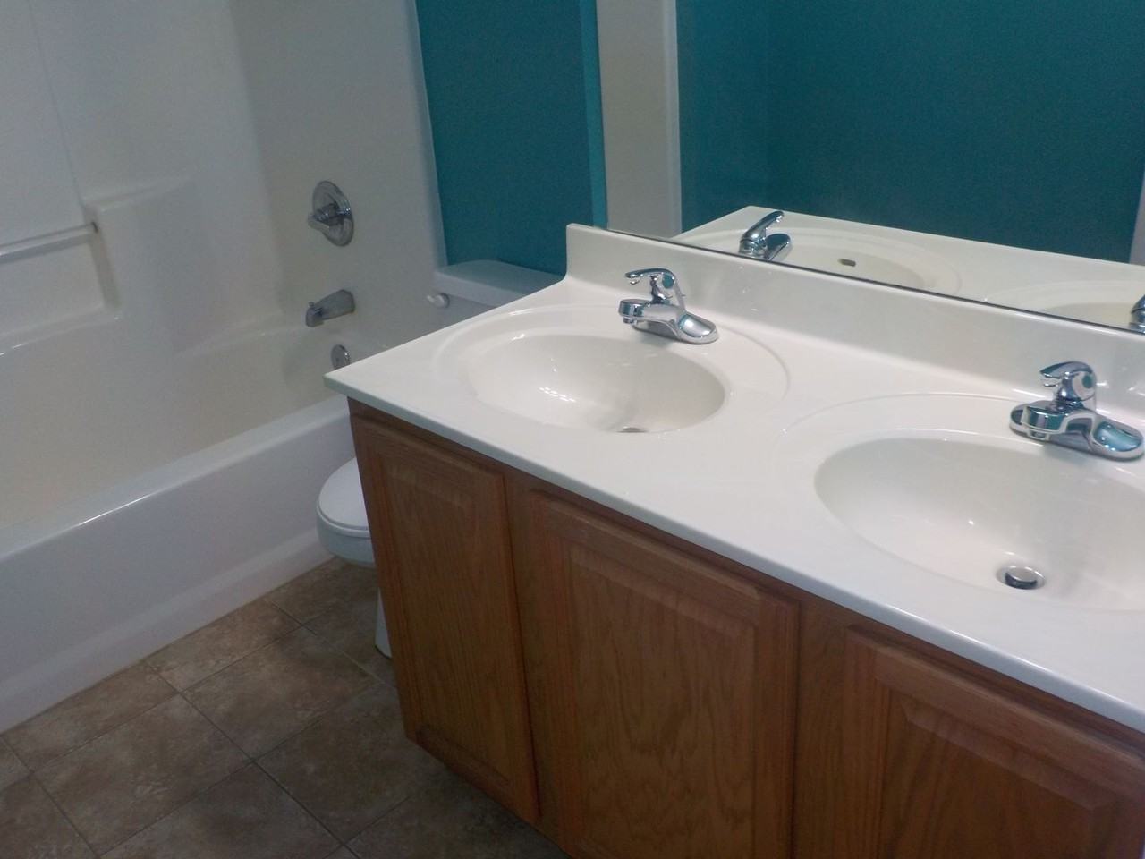 125 E 7th St - Photo 6 of 20
