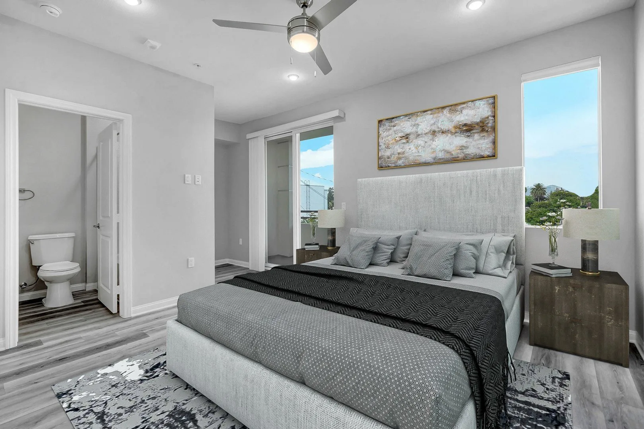 River Apartments - Photo 4 of 17