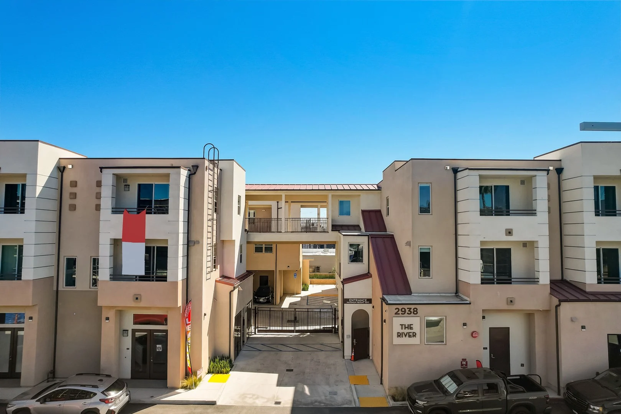 River Apartments - Photo 6 of 17