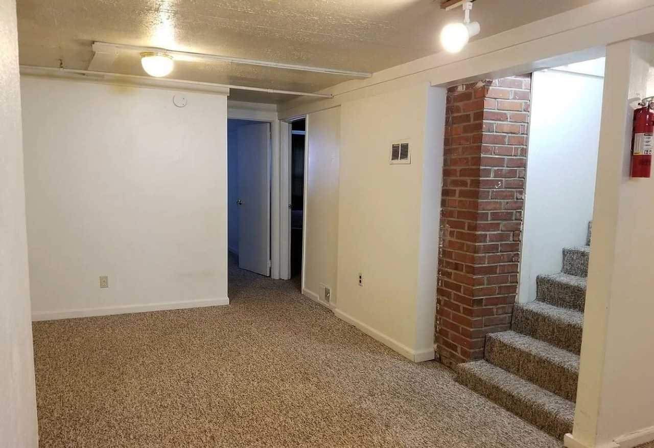 117 N Jefferson St - Photo 2 of 15