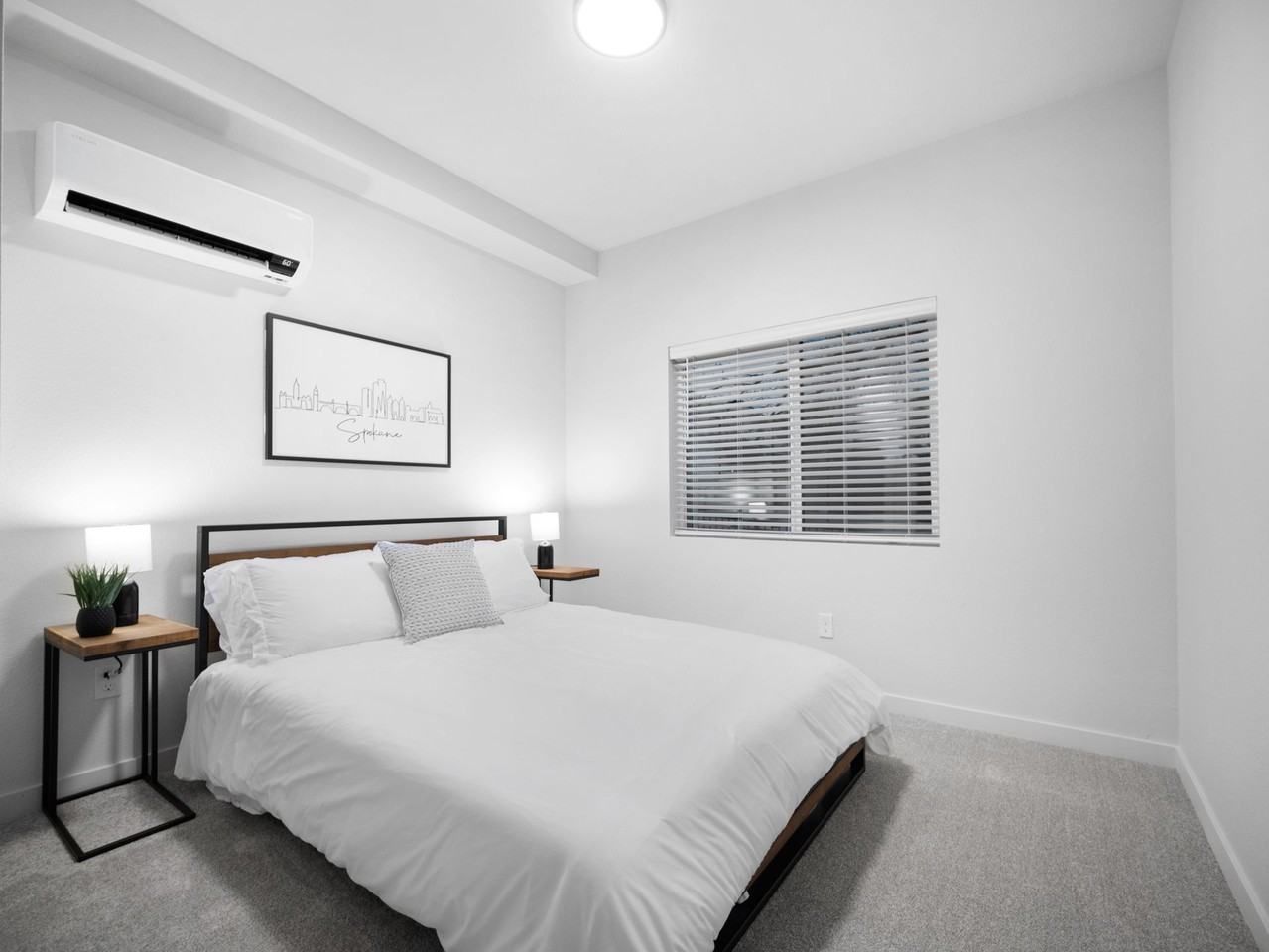 No Rent Until 2026- Lease Today. - Photo 4 of 8