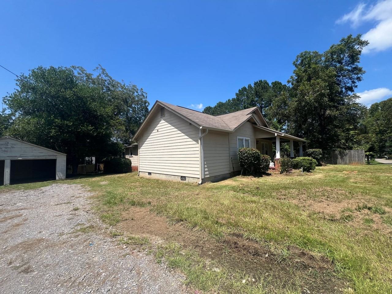 1820 17th Ave E - Photo 2 of 21