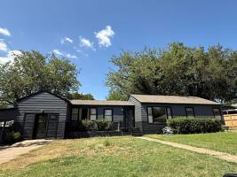 featured image of 1721 Broadway Pl