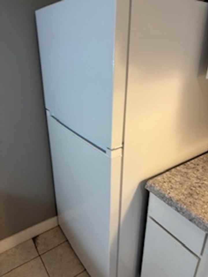 209 Estelle St #A2 - Photo 3 of 11