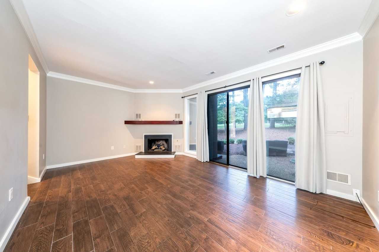 110 Harrops Gln - Photo 7 of 13