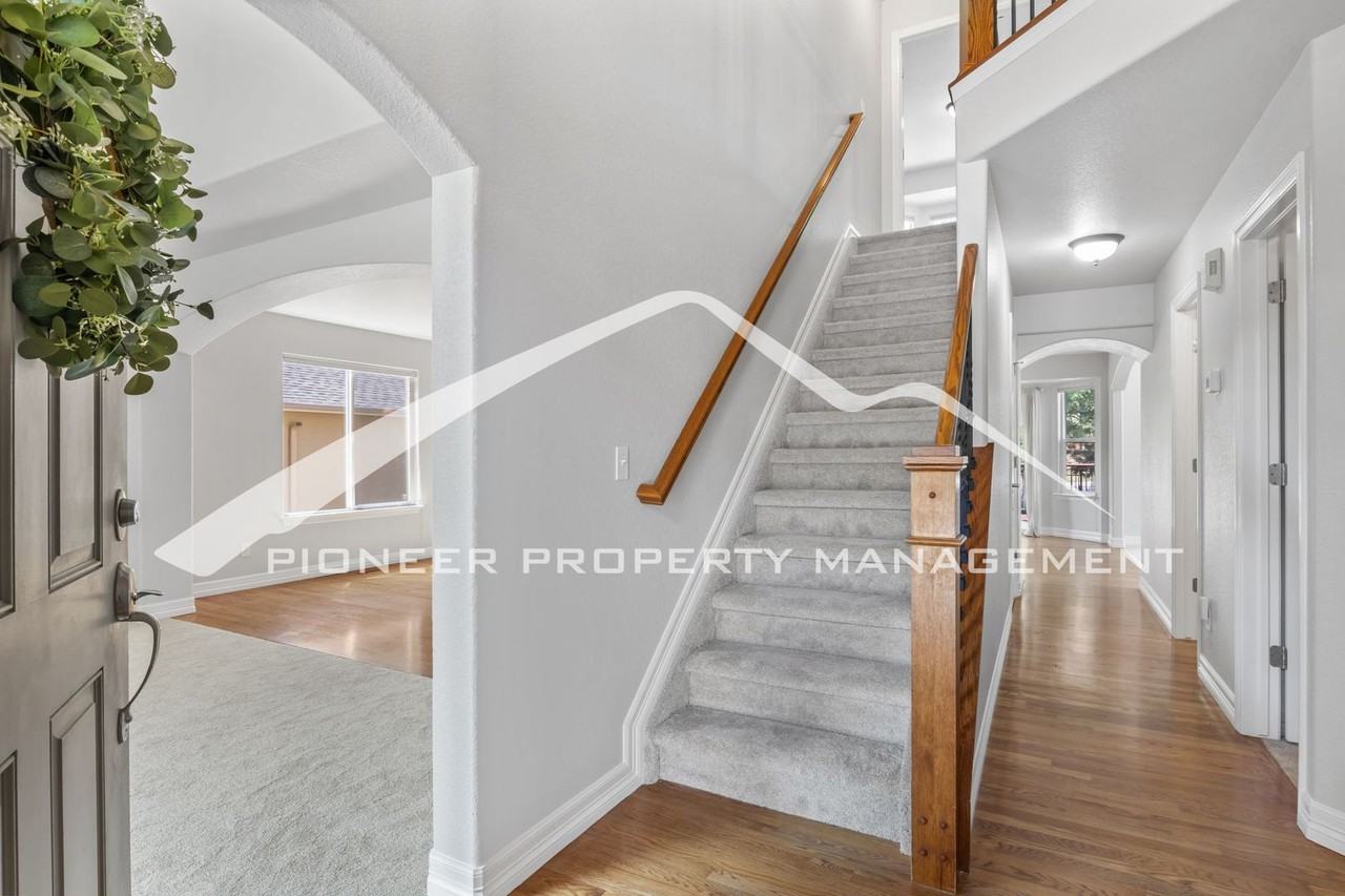 7436 Centennial Glen Dr - Photo 5 of 26