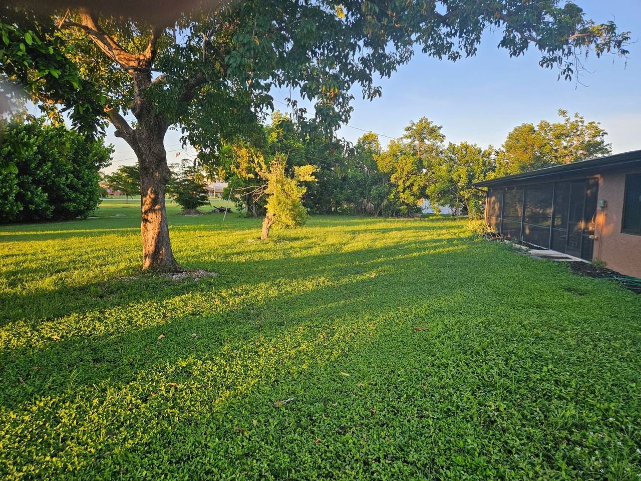 309 309 Tarpon Dr A & B - Photo 2 of 10