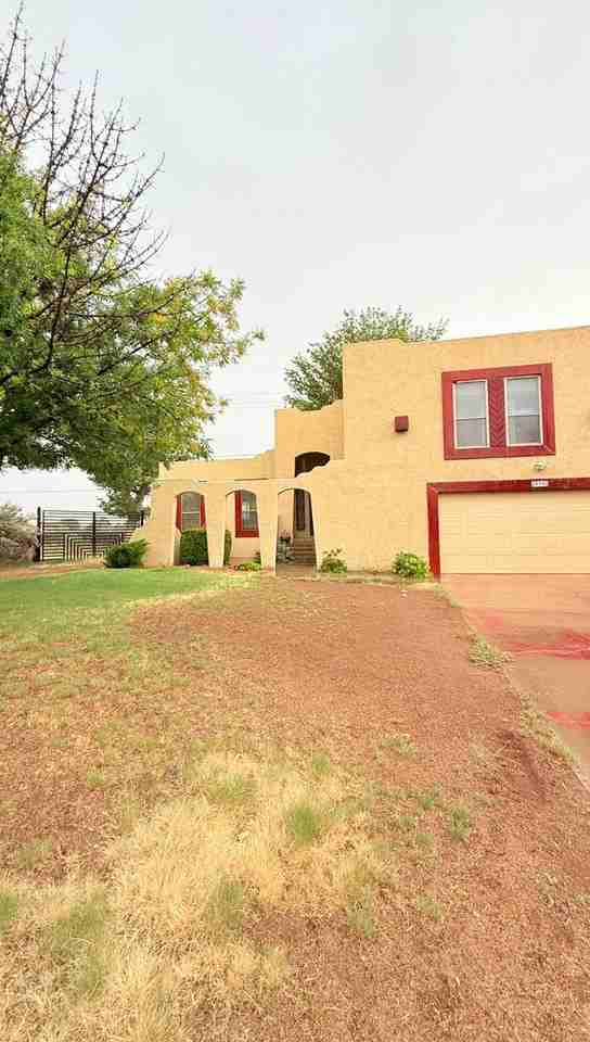 411 Bason Dr - Photo 2 of 39