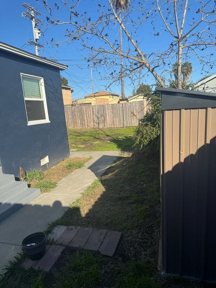 3875 Chamoune Ave - Photo 2 of 22