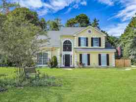400 Cambridge Ct - Photo 1 of 1