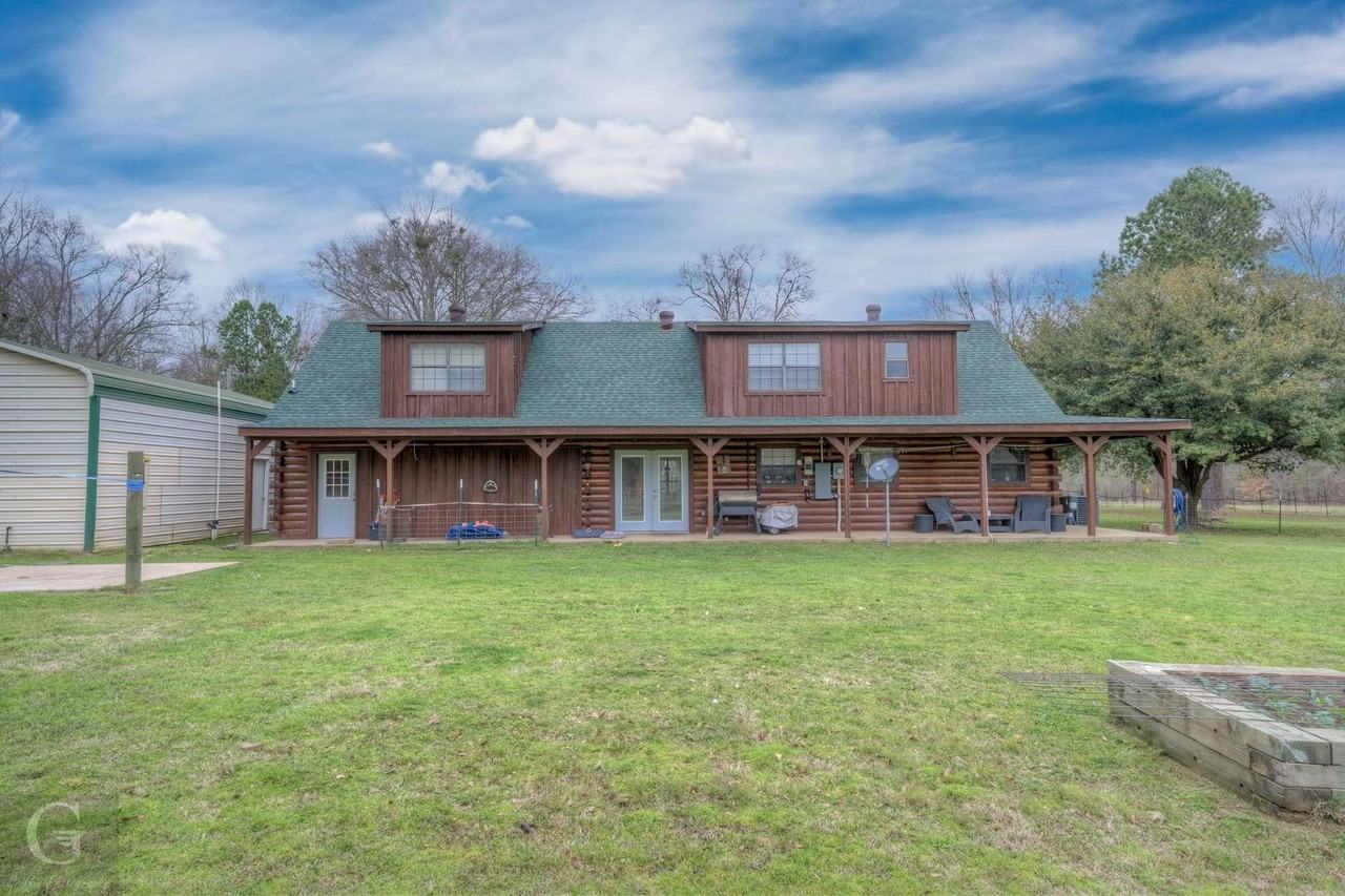 2147 Highway 172 - Photo 2 of 10