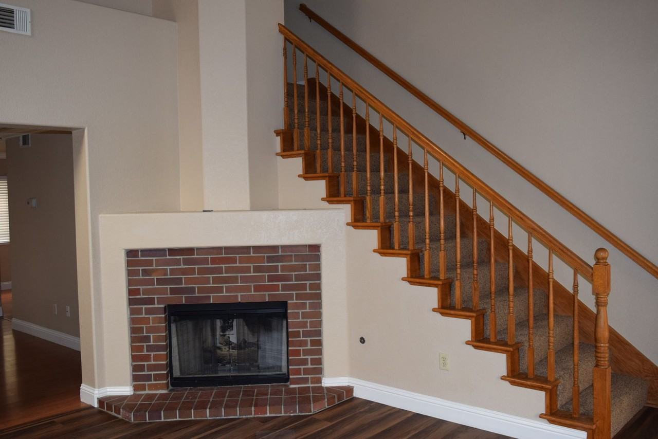 2325 Christy St - Photo 2 of 29