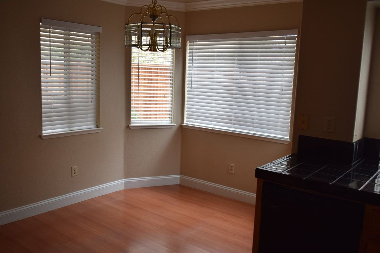 2325 Christy St - Photo 4 of 29