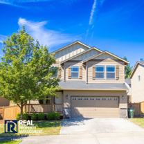3611 Loren St Ne - Photo 1 of 1