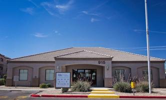 featured image of 915 W Alta Vista Rd