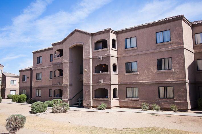 915 W Alta Vista Rd - Photo 5 of 9