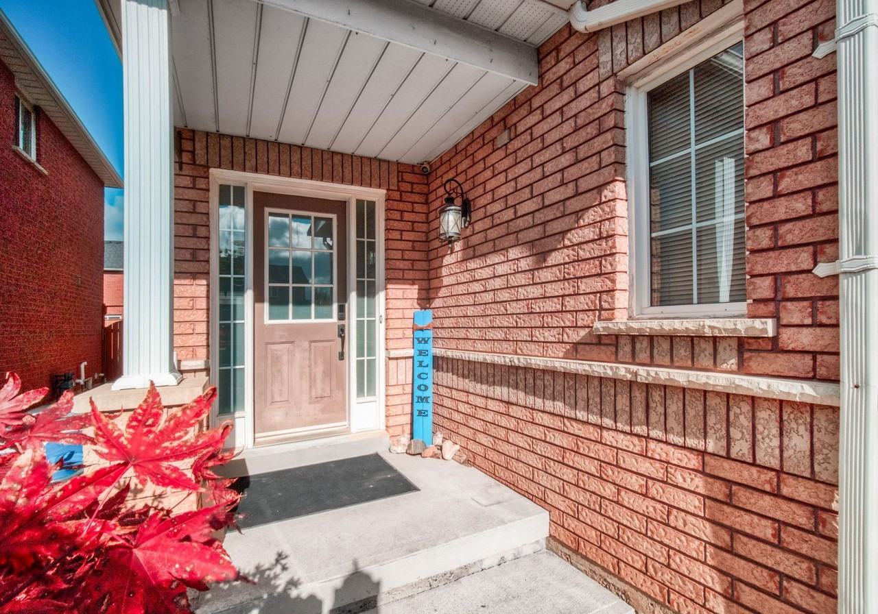 24 Steeprock Road - Photo 2 of 26