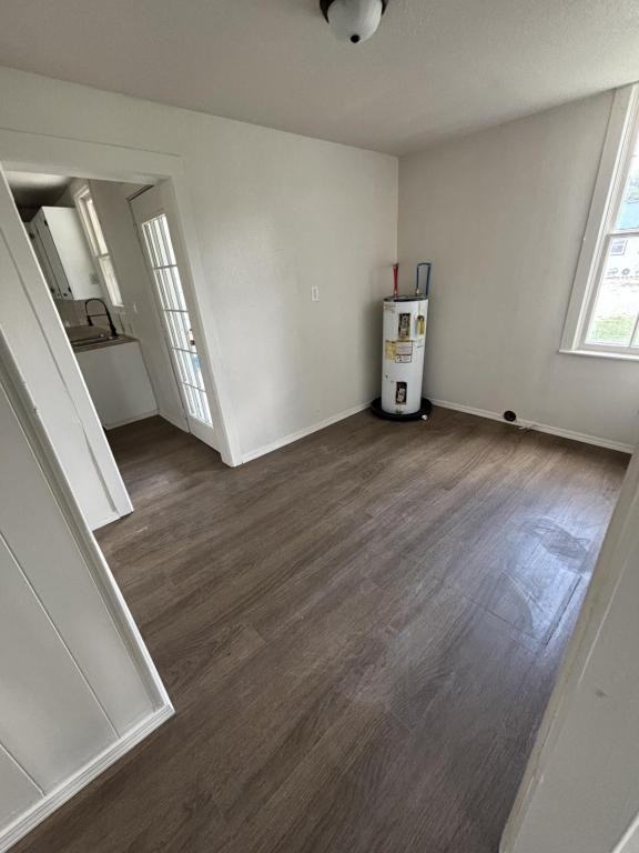 702 Washington St #9 - Photo 4 of 8