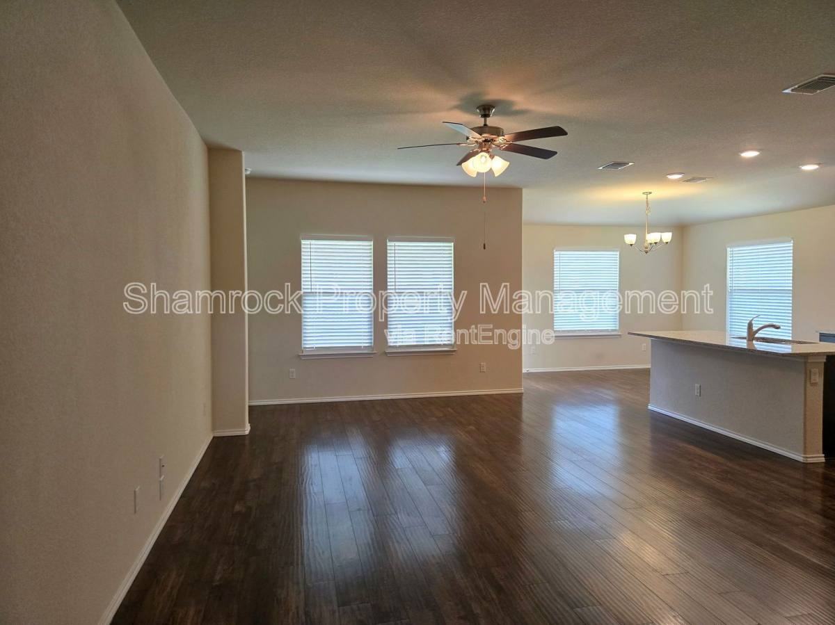 11221 Buzzard Gulch Dr - Photo 2 of 10