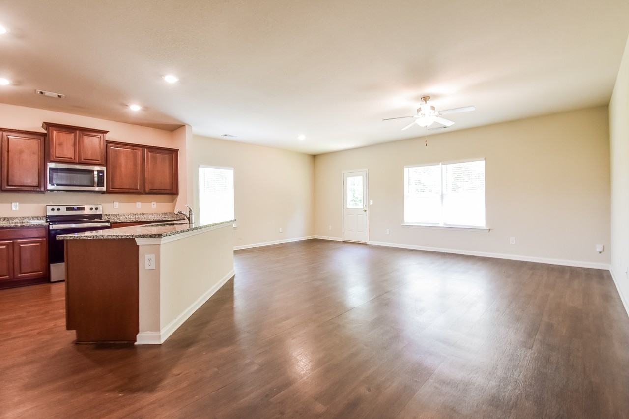 133 Innis Brook Cir - Photo 6 of 17