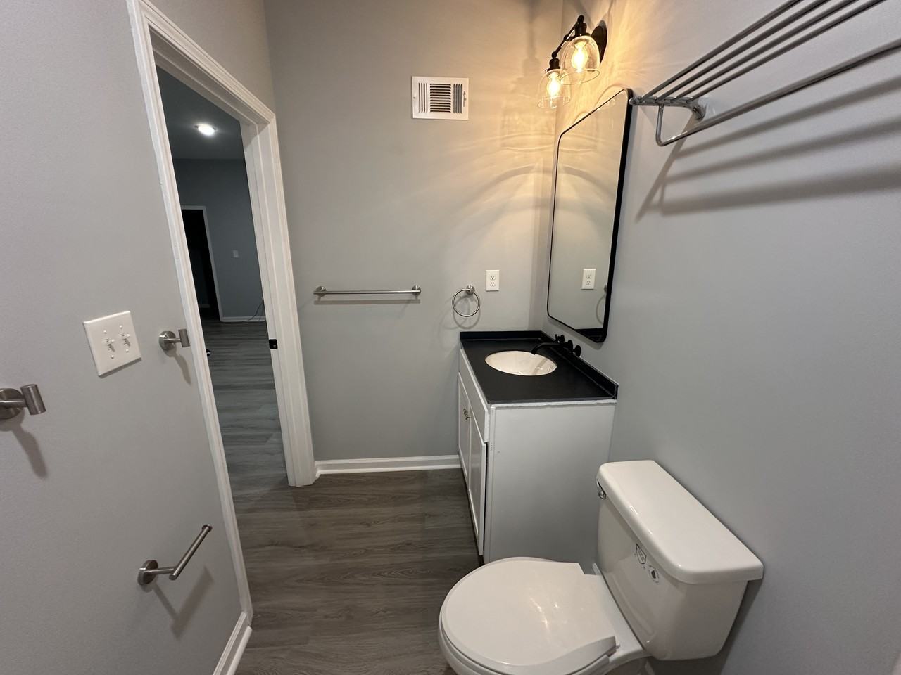 776 Baconsfield Dr - Photo 5 of 10