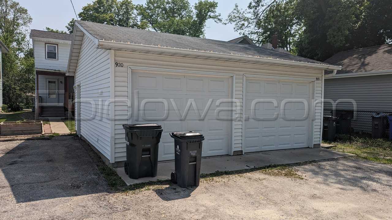 920 F Ave Nw #1 - Photo 3 of 14