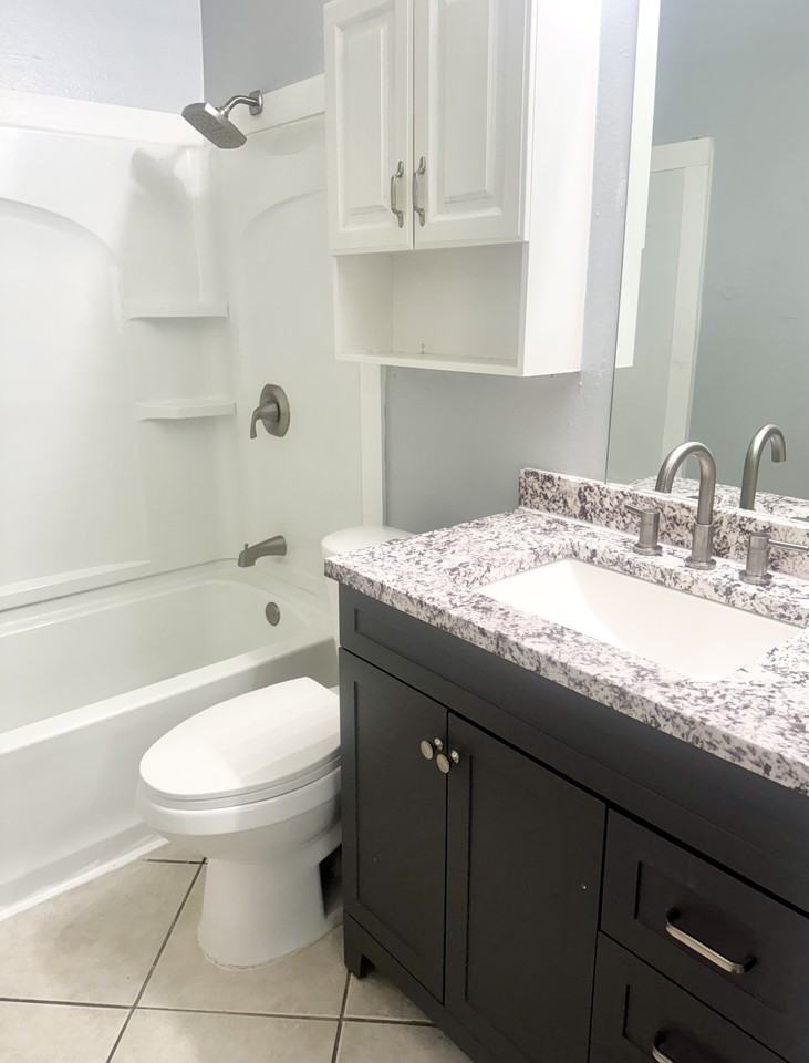 108 Cockerham St #B - Photo 4 of 12