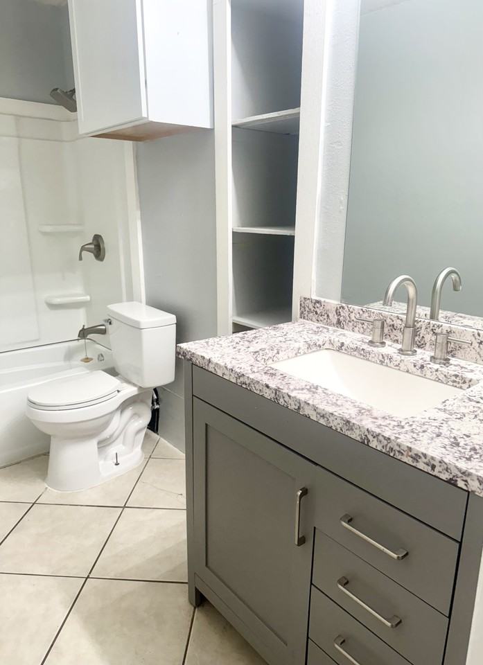 108 Cockerham St #B - Photo 3 of 12