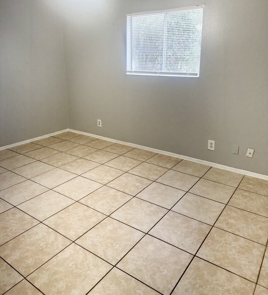 108 Cockerham St #B - Photo 7 of 12