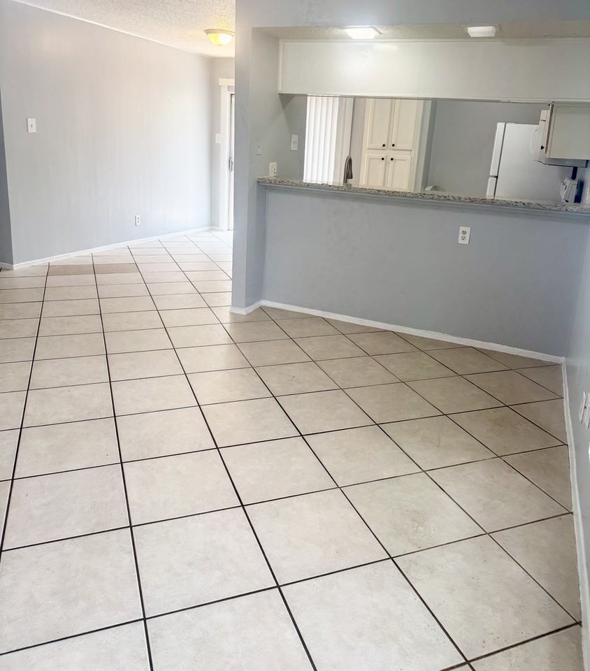 108 Cockerham St #B - Photo 3 of 12