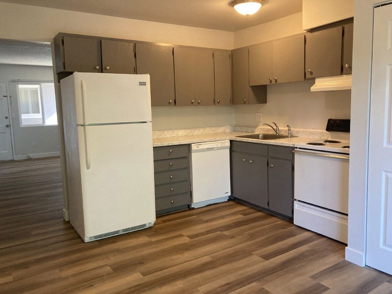 633 Se Flint St #15 - Photo 6 of 16