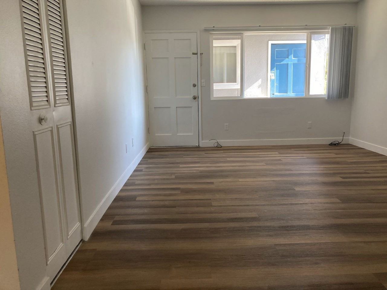 633 Se Flint St #15 - Photo 3 of 16