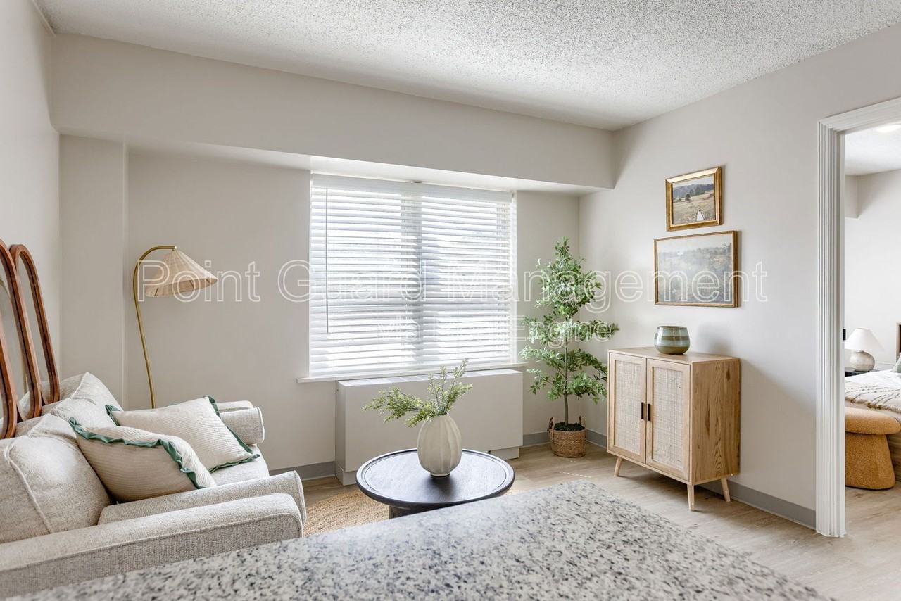 7300 Graceland Drive #201 - Photo 7 of 30