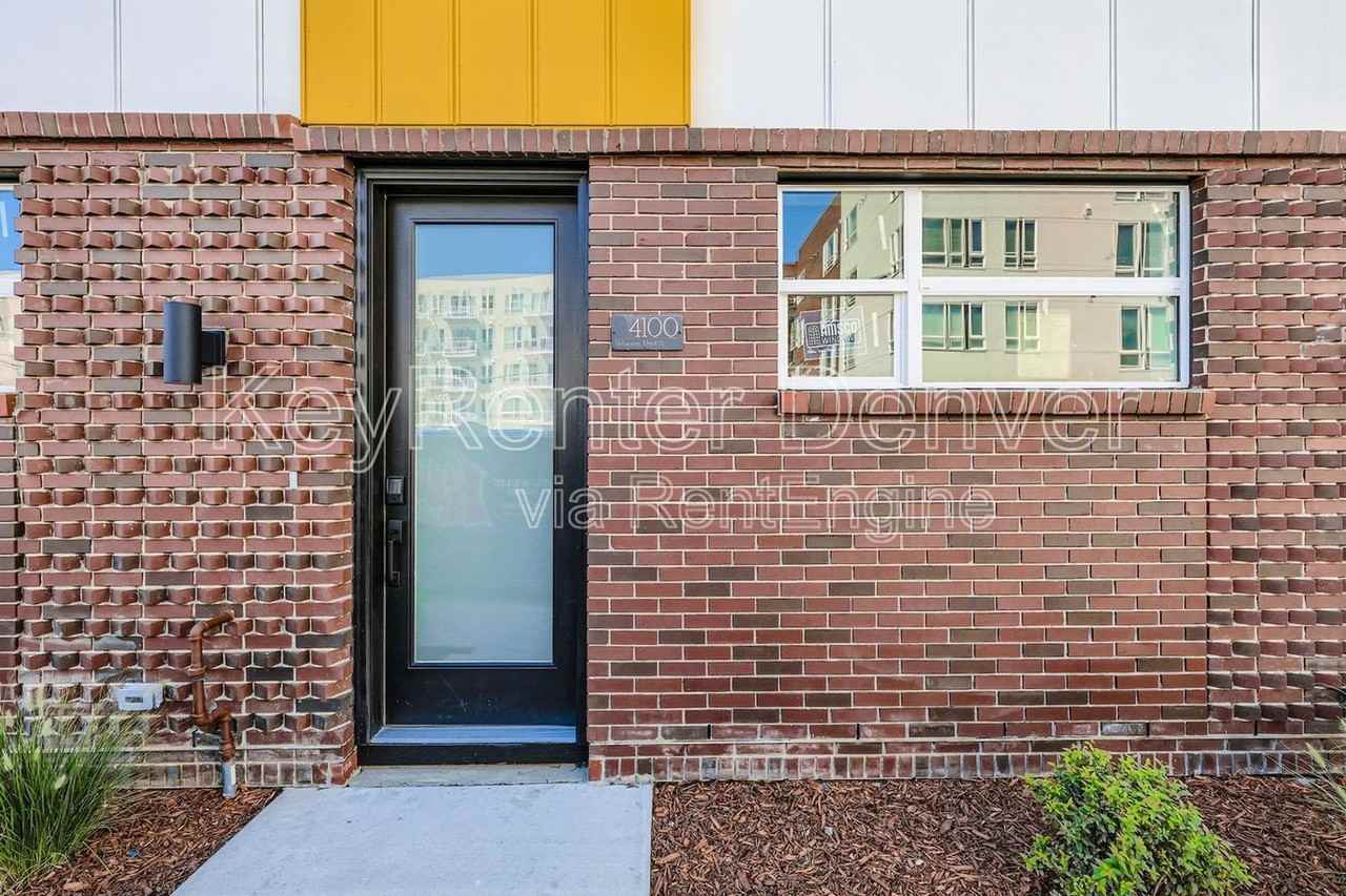 4100 E Warren Ave #2 - Photo 3 of 37