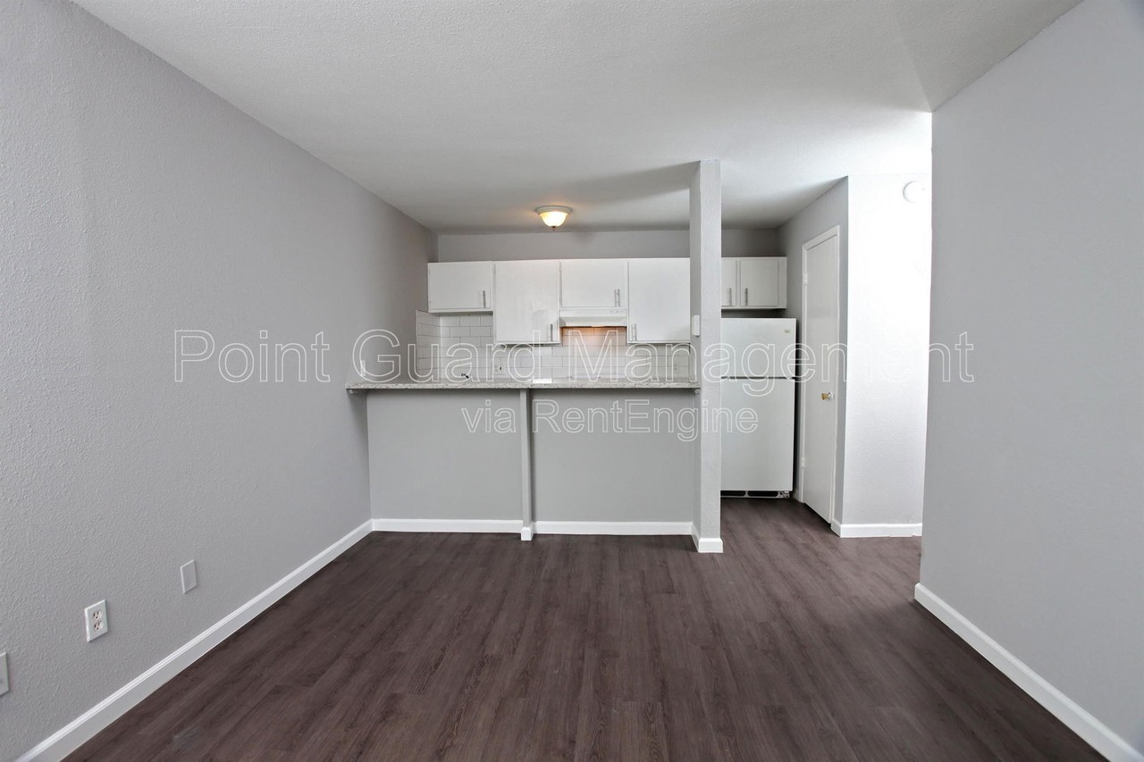 1212 S Longfellow St #311 - Photo 2 of 9