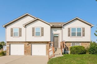 704 Fall Creek Cir - Photo 1 of 1