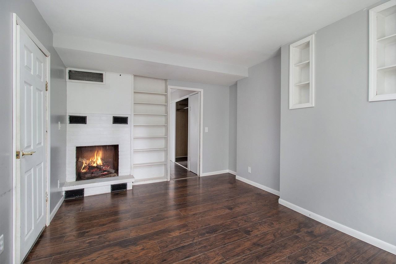 3215 Grand Prairie Rd #B - Photo 2 of 9