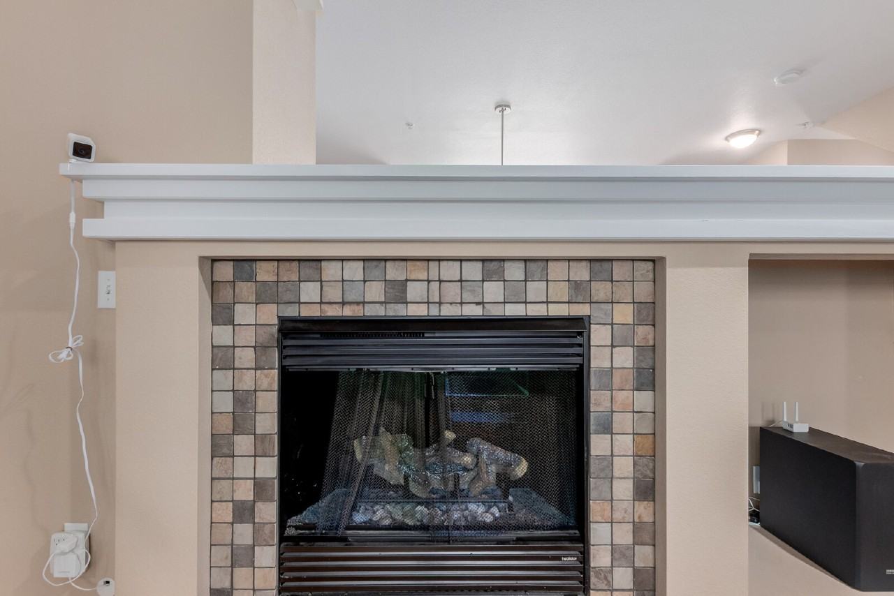 409 S Reed St - Photo 5 of 40