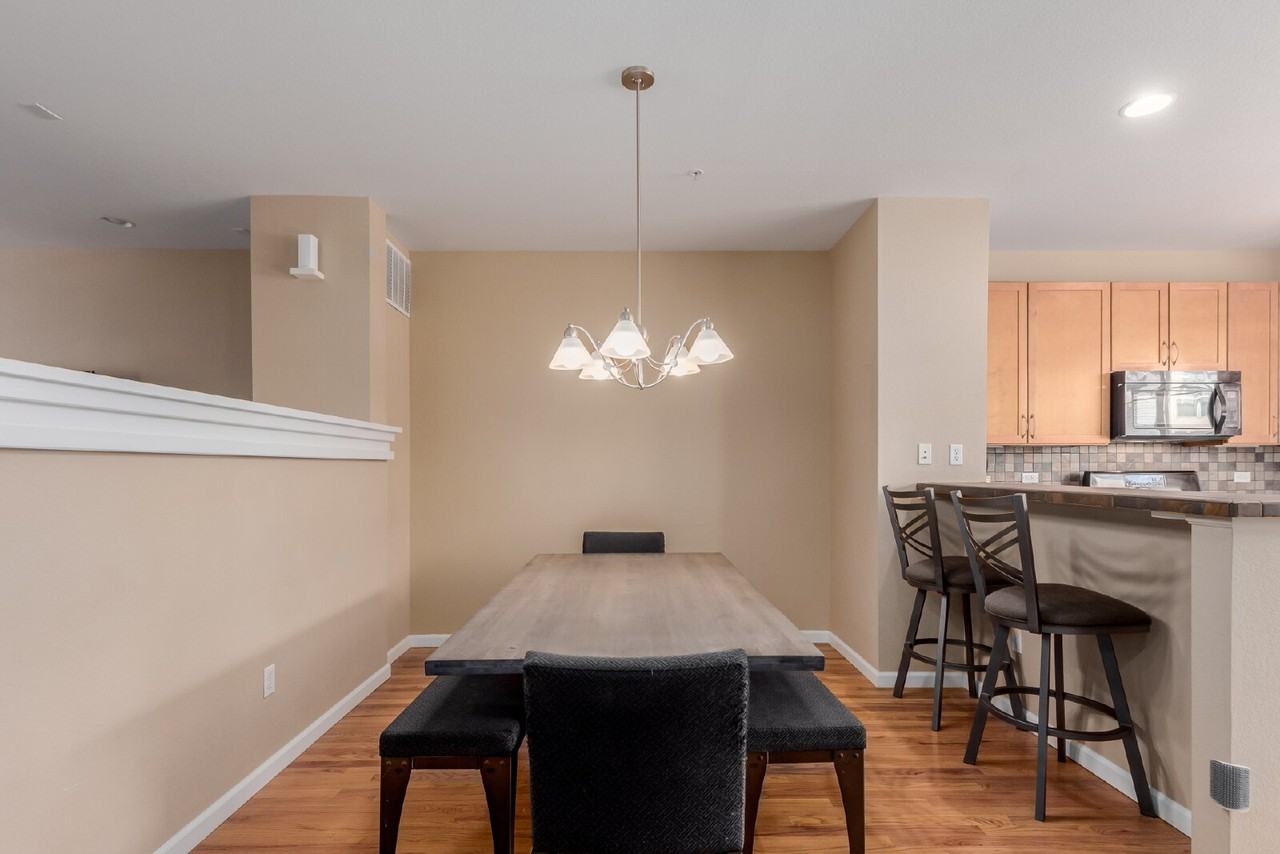 409 S Reed St - Photo 7 of 40