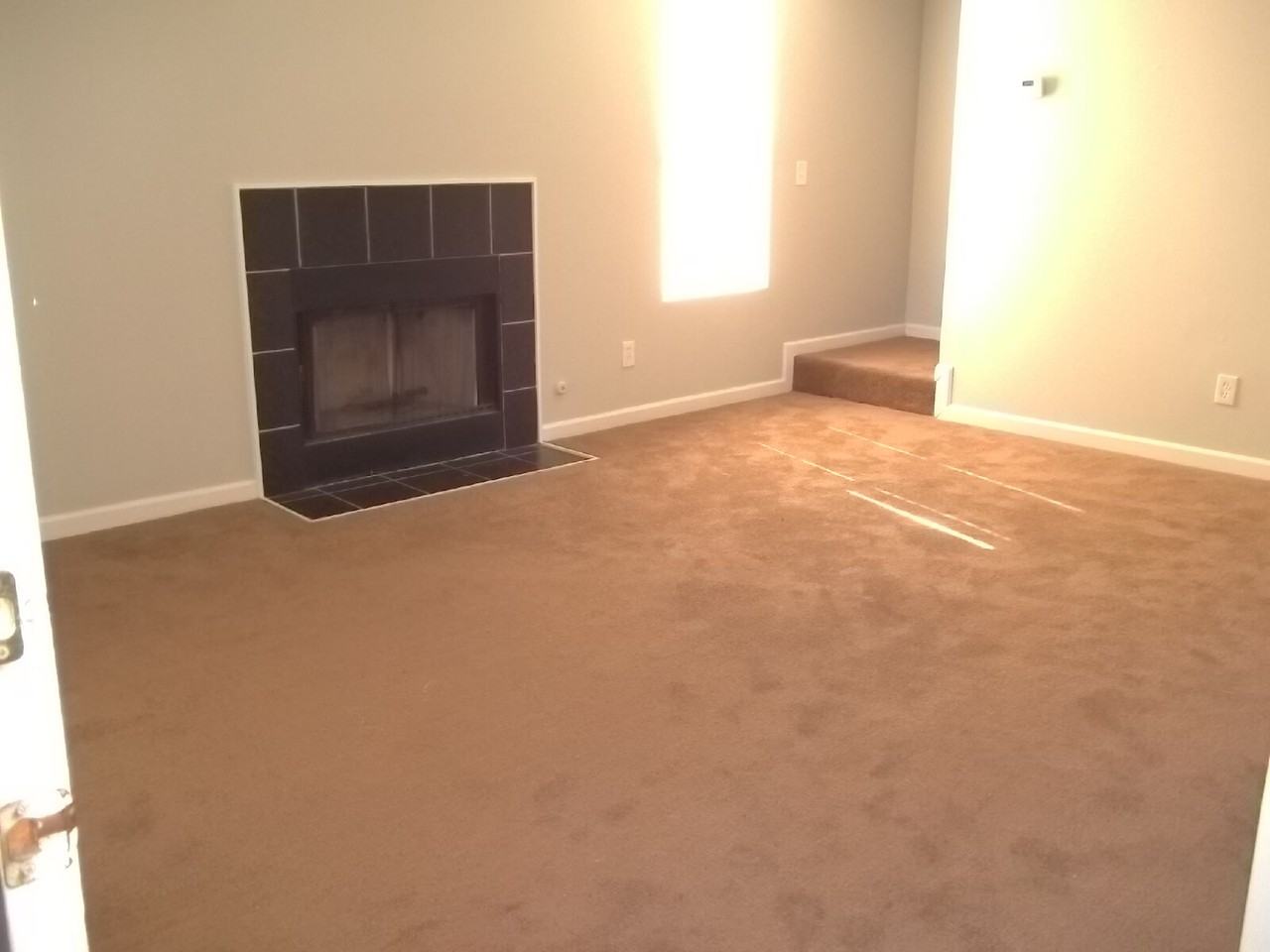 610 Waynes Ct Se - Photo 2 of 25