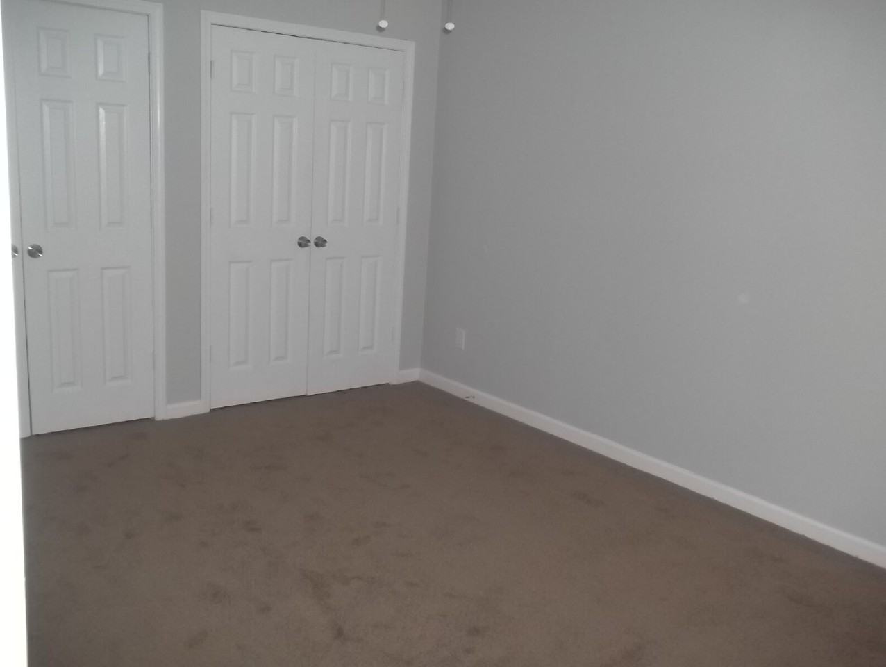 610 Waynes Ct Se - Photo 5 of 25