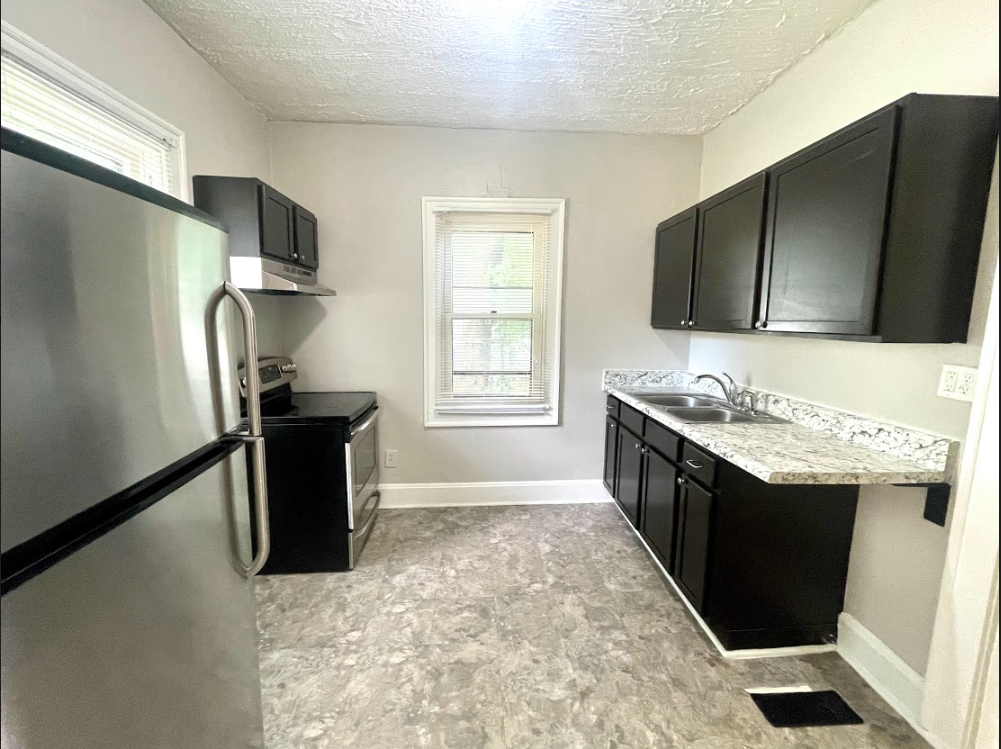 3942 Cornelius Ave #3942 - Photo 3 of 13