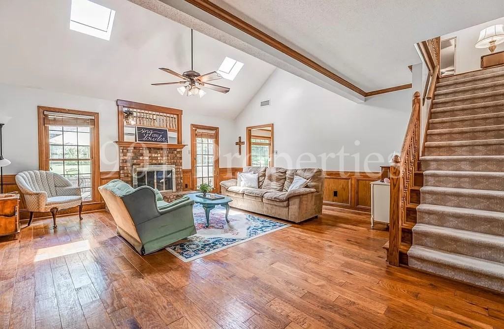 5981 Diplomat Pl - Photo 5 of 20