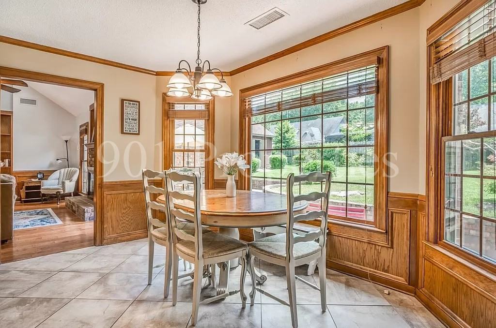 5981 Diplomat Pl - Photo 4 of 20