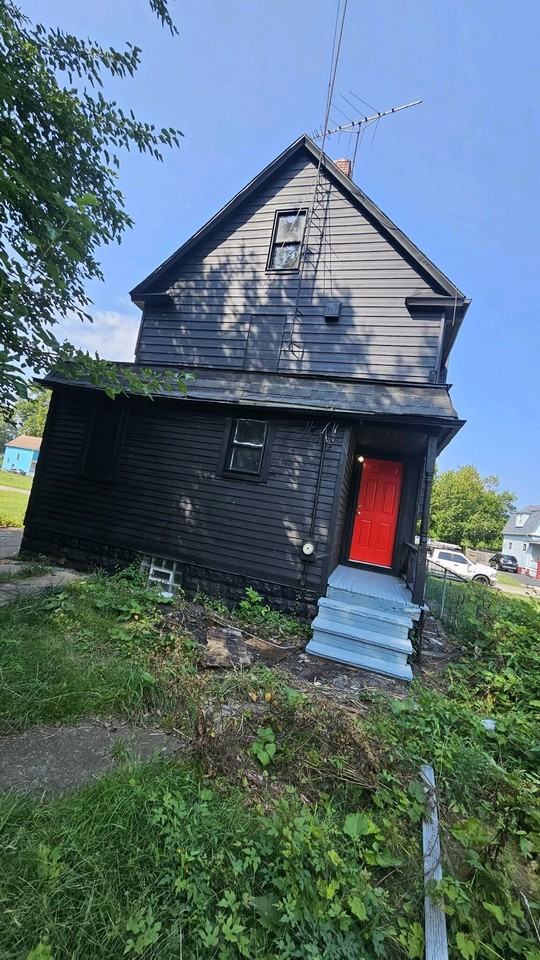 497 E 126th St - Photo 3 of 10