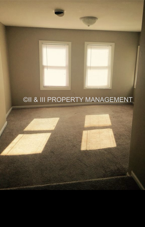 236 W 73rd Ter - Photo 2 of 12