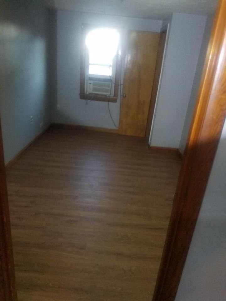 139 Wilbur Ave #2ndFL - Photo 3 of 4