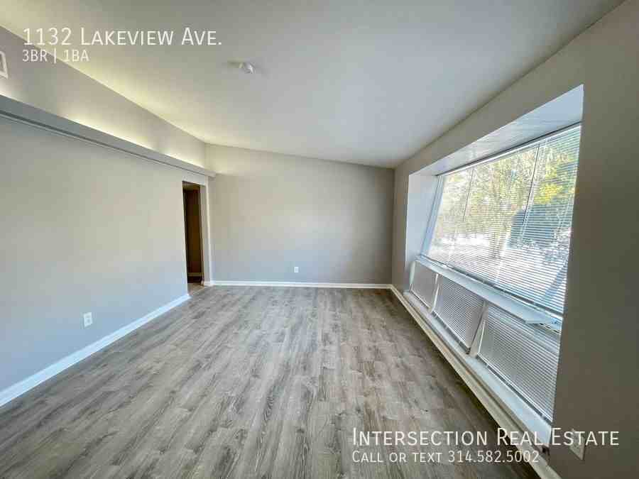 1132 Lakeview Ave - Photo 3 of 17