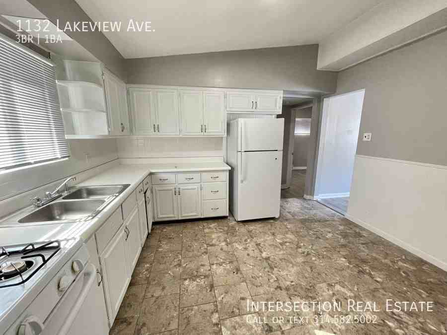 1132 Lakeview Ave - Photo 6 of 17