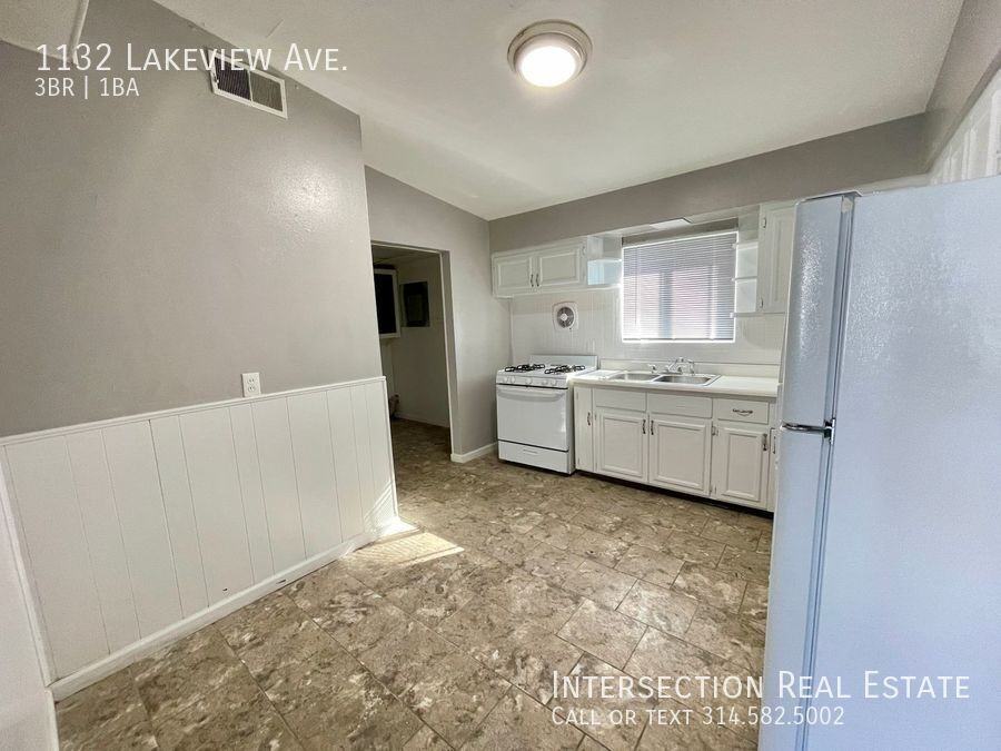 1132 Lakeview Ave - Photo 7 of 17